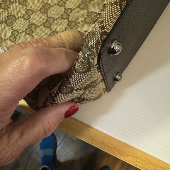 💥AUTHENTIC GUCCI Classic GG Signature Tote - Picture 8 of 16